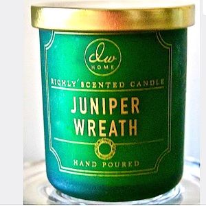 DW HOME CANDLE JUNIPER WREATH RICHLY SCENTED NEW